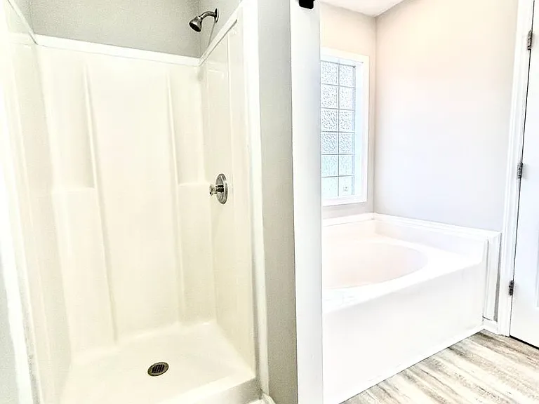 121 Raymond St — Photo 18