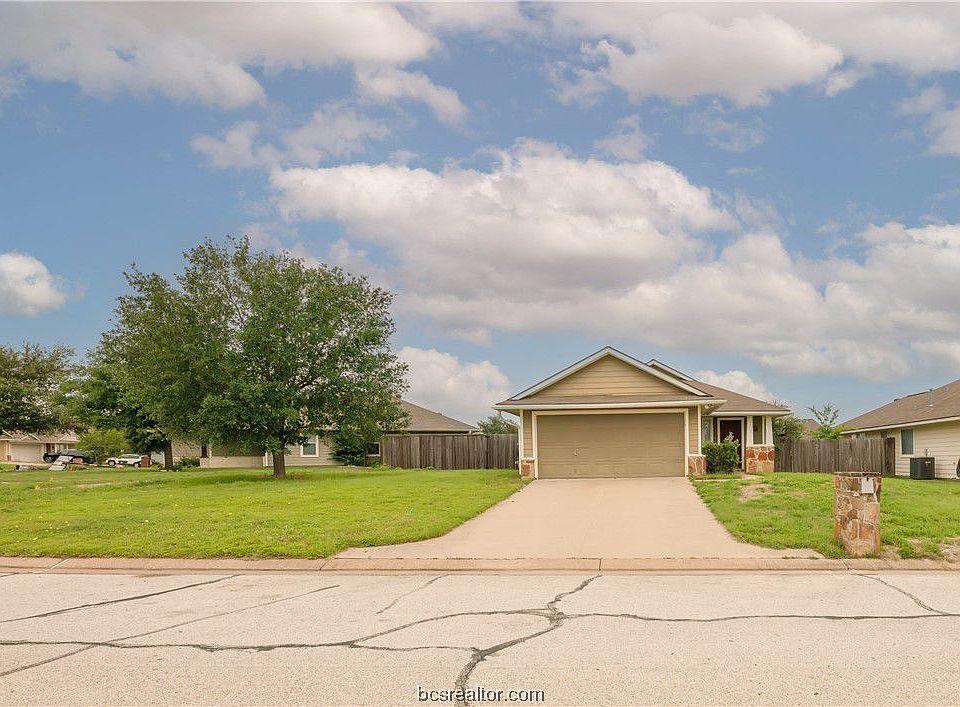 1st image of 3927 Tranquil Path Dr