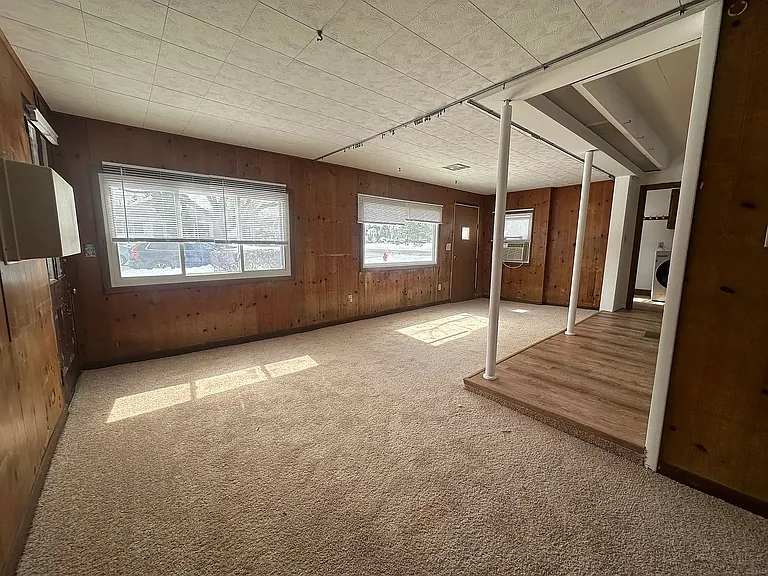 100 Valley View St — Photo 4
