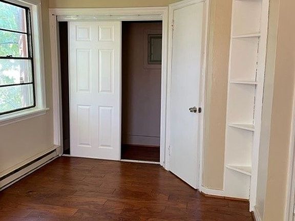 4th image of 1411 Bombaugh St APT 7