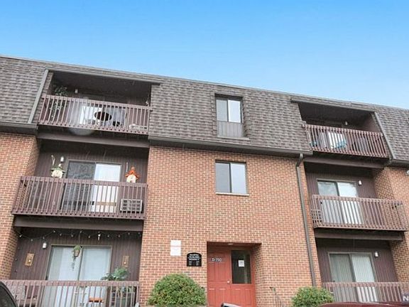 2nd image of 750 Mill St Unit D11
