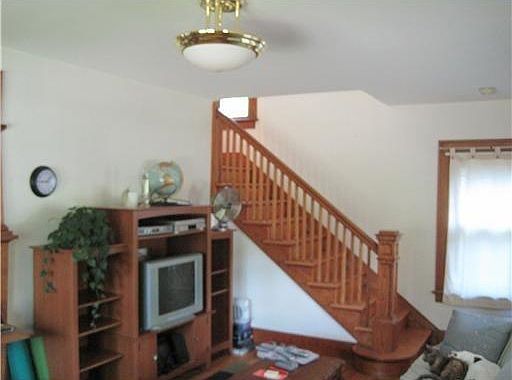 3rd image of 322 S Revena Blvd