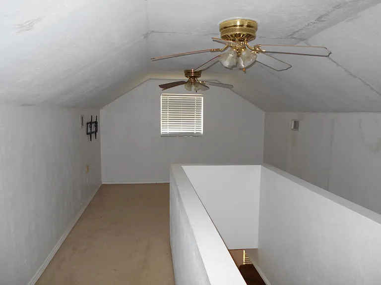 430 FM 2797 — Photo 5
