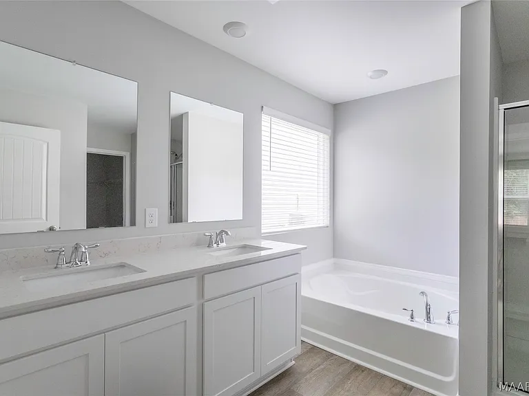 7621 Shaddix St — Photo 27