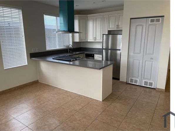 953 N Normandie Ave #200