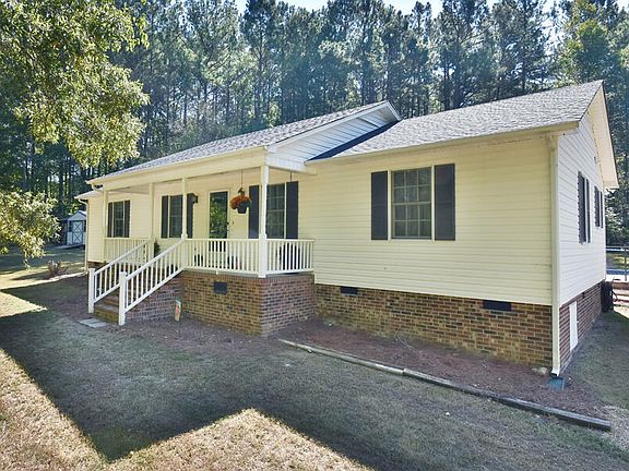 3rd image of 4066 Pleasants Rd