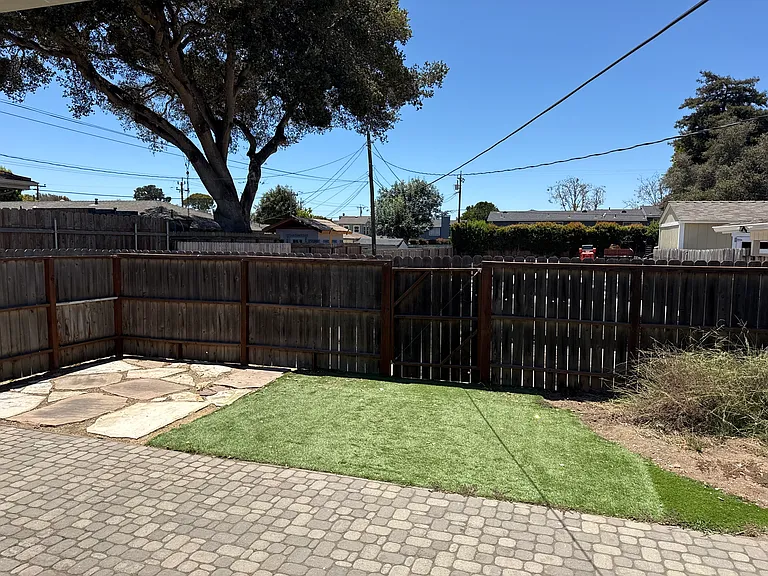270 Walnut St — Photo 14