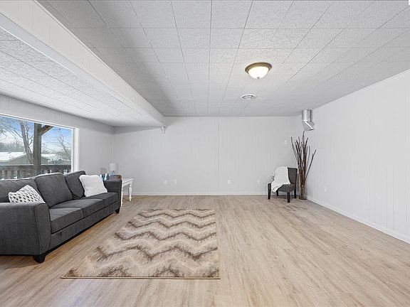 4th image of 84604 N 451st Pr NE