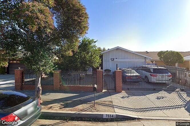 1st image of 7534 Vanalden Ave
