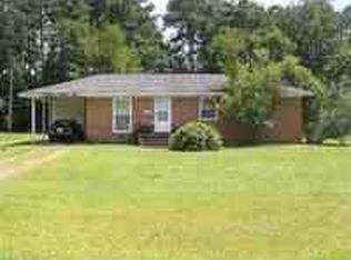 3 Sandra Ln, Midway Park, NC 28544