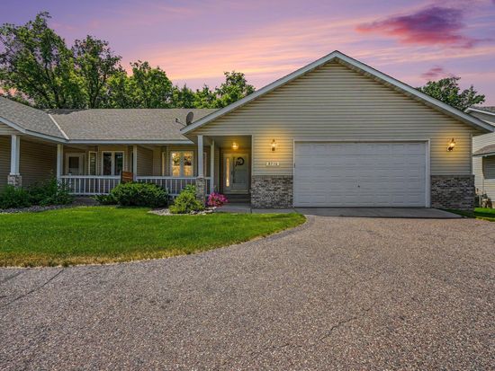 8714 E River Rd NW, Coon Rapids, MN 55433