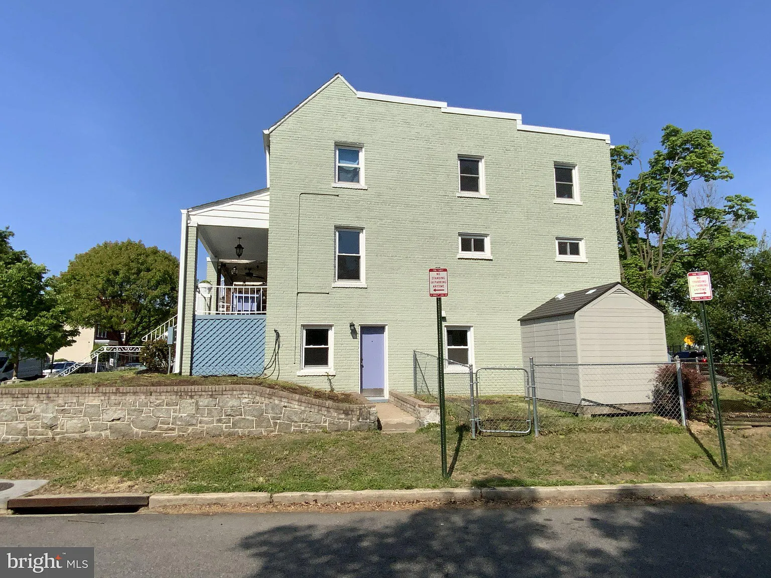 3 bed, 2.0 bath, 1796 sqft, $4,750 — Photo 3