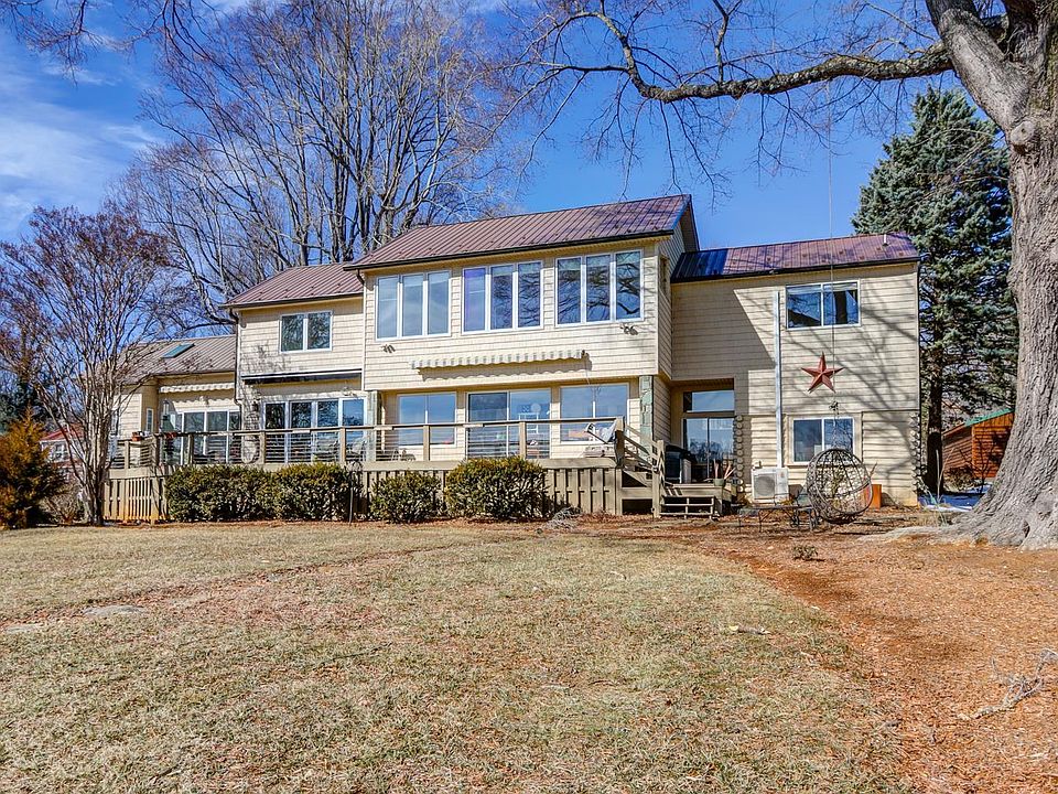 1st image of 2028 Timberlake Dr