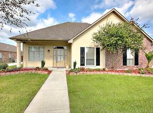 2667 Creek Hollow Ave, Zachary, LA 70791