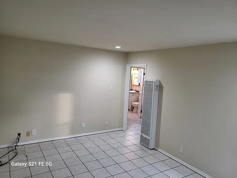 2100 Cabrillo Ave — Photo 12
