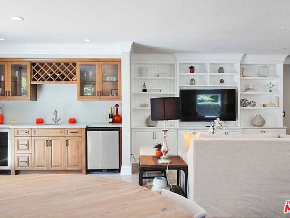 5th image of 4733 Don Pio Dr