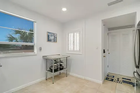 4330 Falmouth Dr — Photo 17