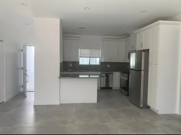 13532 Hamlin St, Van Nuys, CA 91401