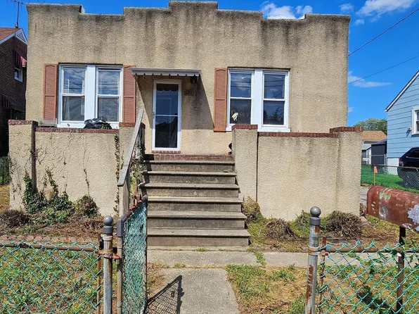 1215 N 63rd St, Rosedale, MD 21237