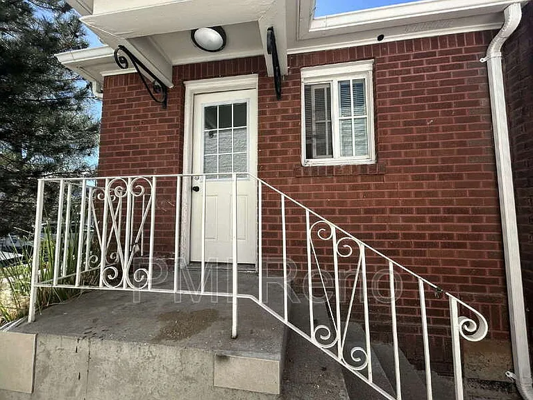 251 E Arroyo St #2 — Photo 12