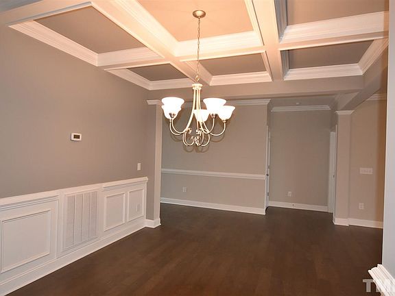 2nd image of 173 Bonaventure Dr