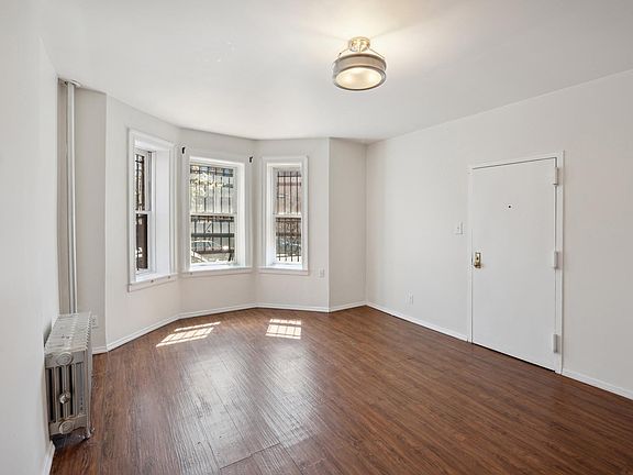 2nd image of 789 Dawson St #1