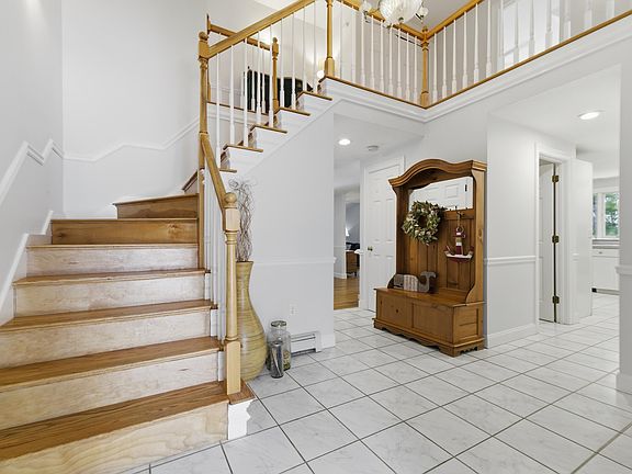 2nd image of 120 Degrass Road
