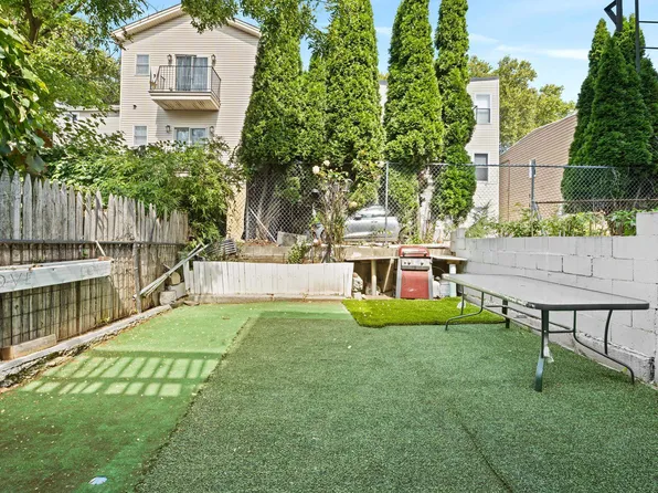 44 Court House Place image 1 of 18