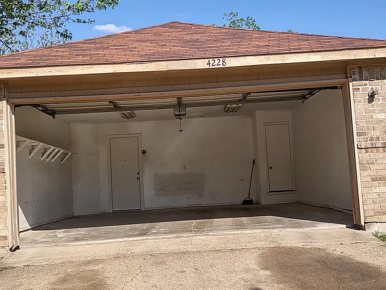 4228 Flamingo Way — Photo 3