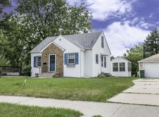 3509 Perry Ave N, Crystal, MN 55422