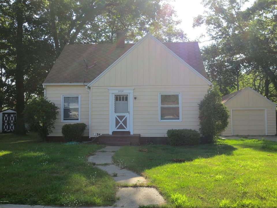 1st image of 3424 McCracken St