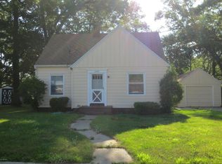 3424 McCracken St, Norton Shores, MI