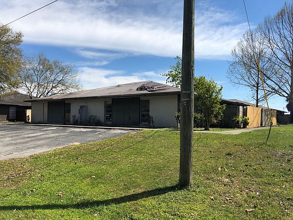 3rd image of 5350 SE 28th Ln