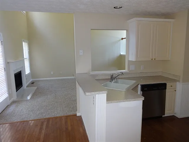 30 Evans Mill Ct — Photo 5