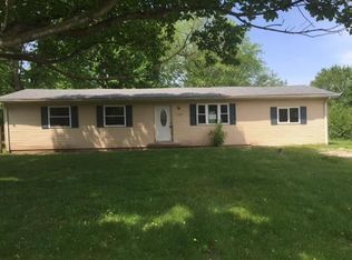 7137 S Charles Pl, Terre Haute, IN 47802