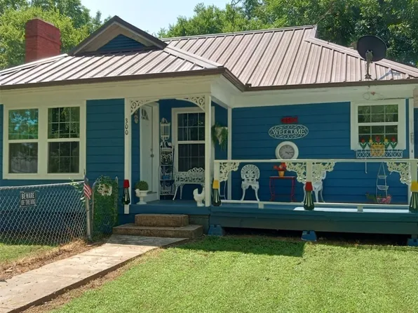 300 NE 2nd St, Spiro, OK 74959