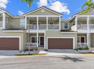 10548 NW 56th Dr, Coral Springs, FL 33076