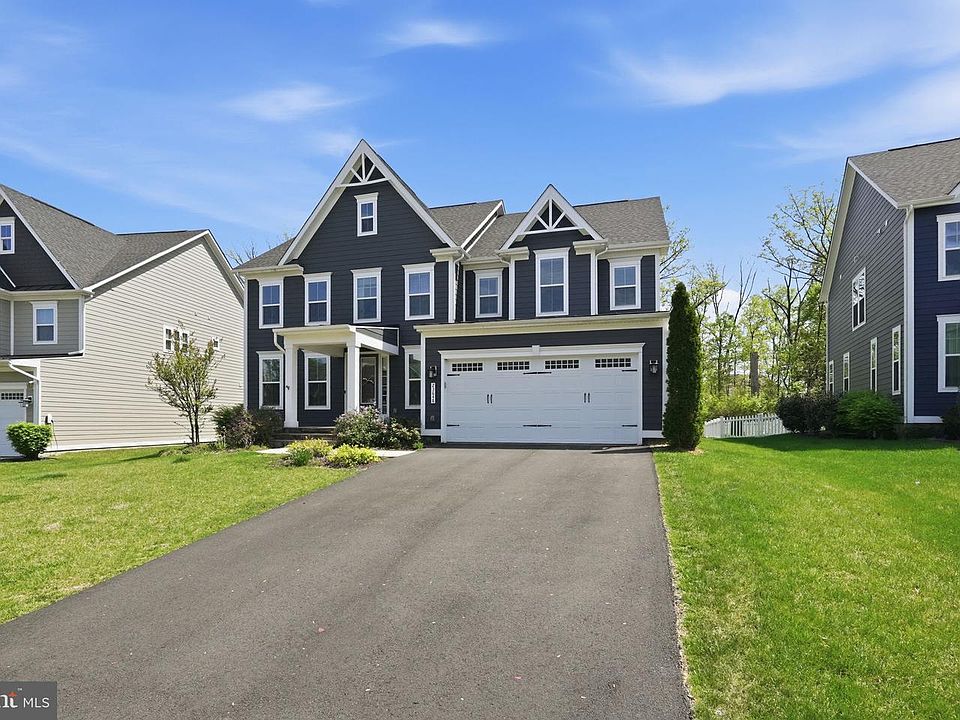 1st image of 23648 Amesfield Pl