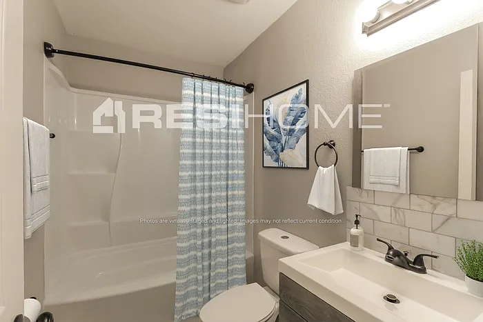 1021 Baldwin St — Photo 11