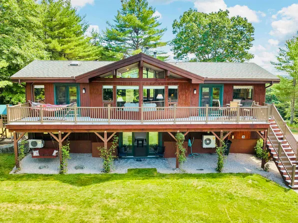 9 Jordan Way, Tuftonboro, NH 03853