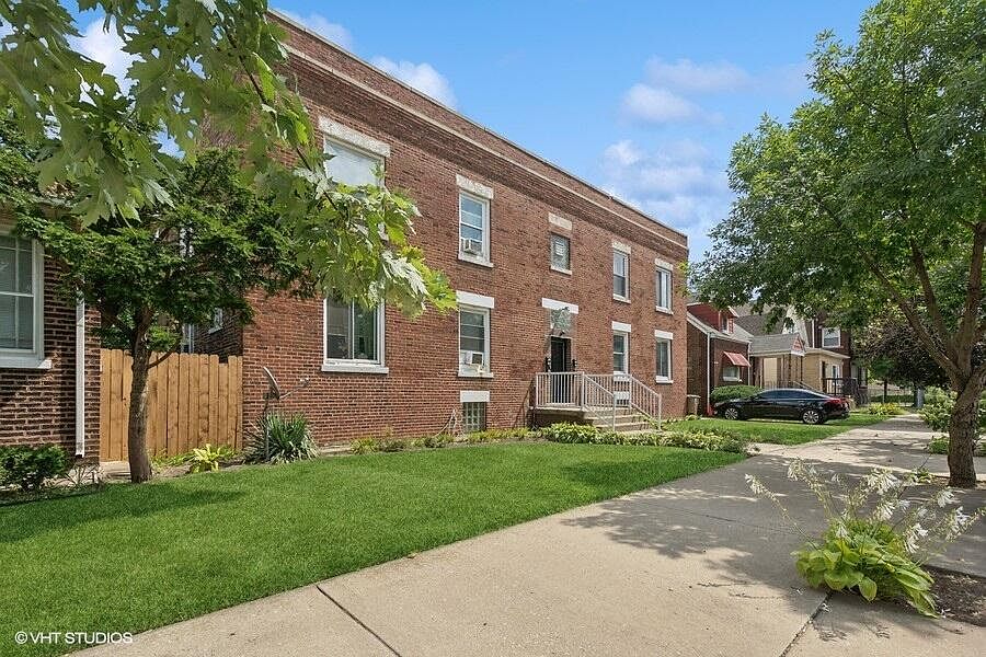 1st image of 3825-3827 Hemlock St