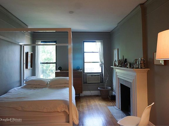 2nd image of 711 President St APT 3