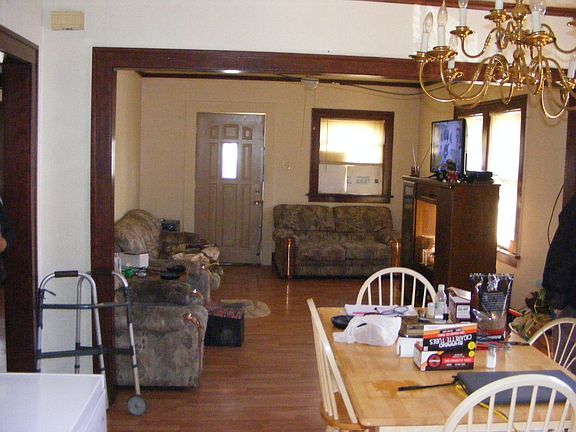 2nd image of 2316 Mulberry St