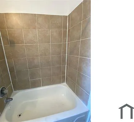 3 bed, $2,700 — Photo 2