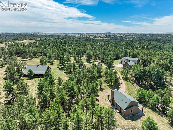 3rd image of 18820 Saddle Blanket Ln