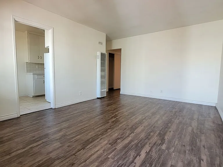 4882 Cape May Ave. — Photo 35