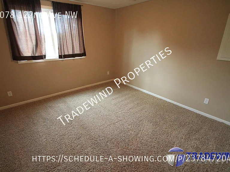 1078 122nd Ave NW — Photo 4