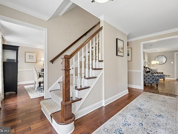 2nd image of 596 Tanglewood Ln