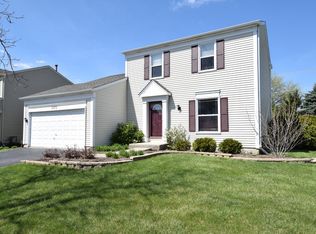 1175 Harwich Dr, Carol Stream, IL 60188