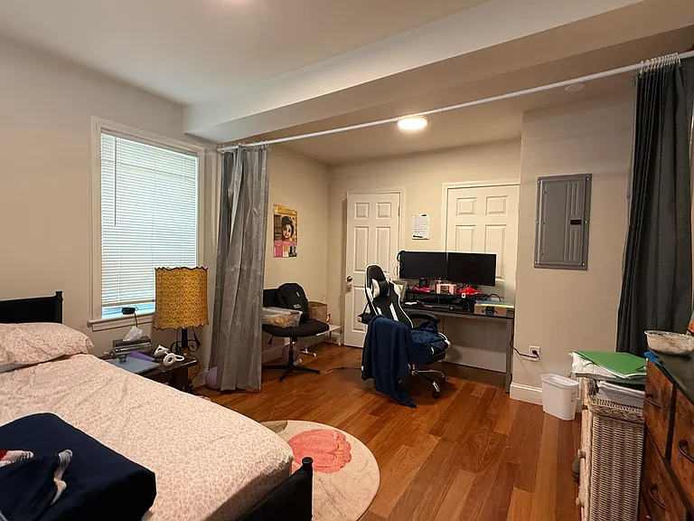 260 Salem St #2R — Photo 6